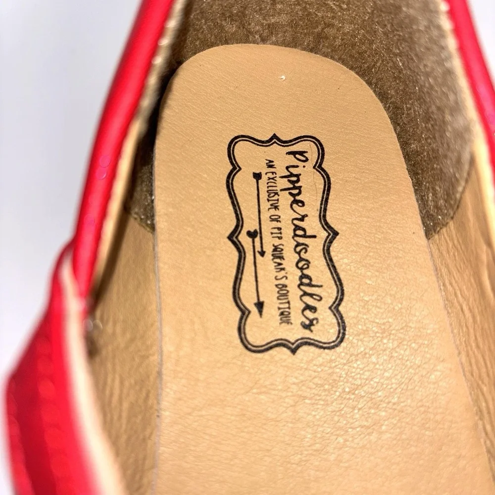 Pipperdoodles Shimmer Red Dress Shoes White Black Bow Gold Buckle EU 35  US 3